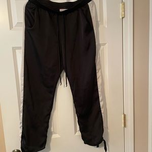 Socialite satin jogger